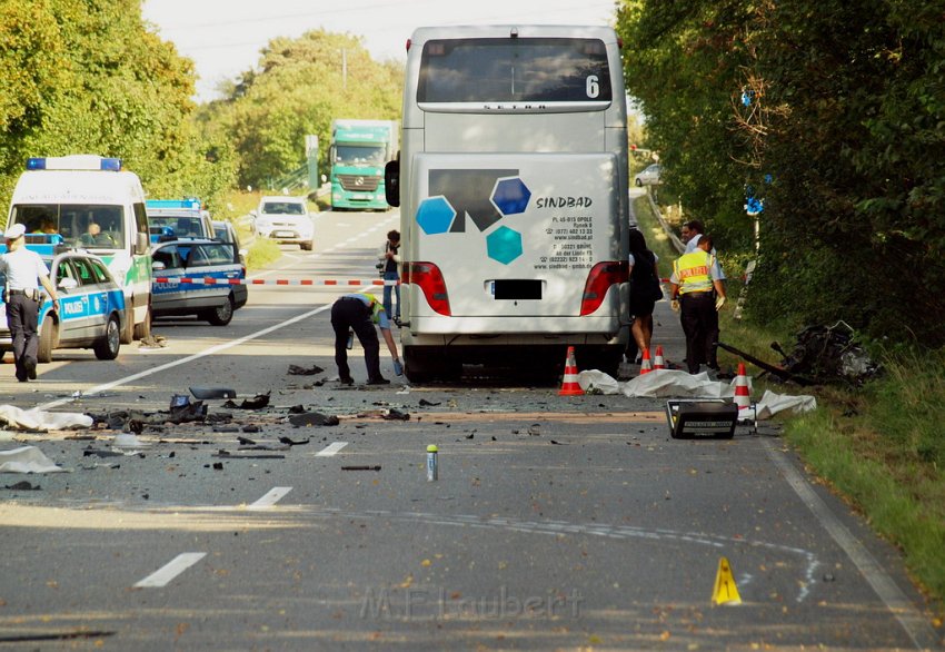 Schwerer VU Koeln Immendorf Kerkraderstr P089.JPG